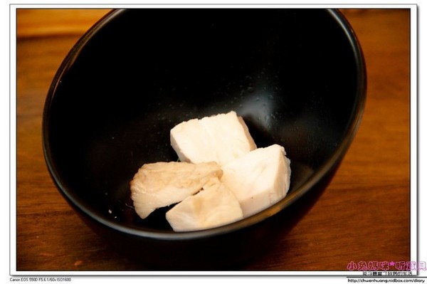 饗厚牛排(旗艦店):【美食♥桃園】☼ 饗厚牛排(林口店)☼油脂豐富沙朗心/比臉大的20盎司牛排/自己控制熟度岩燒牛排都超級美味呀! ♥♥