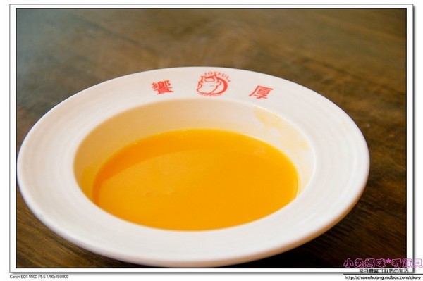 饗厚牛排(旗艦店):【美食♥桃園】☼ 饗厚牛排(林口店)☼油脂豐富沙朗心/比臉大的20盎司牛排/自己控制熟度岩燒牛排都超級美味呀! ♥♥