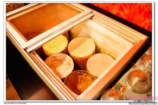 饗厚牛排(旗艦店):【美食♥桃園】☼ 饗厚牛排(林口店)☼油脂豐富沙朗心/比臉大的20盎司牛排/自己控制熟度岩燒牛排都超級美味呀! ♥♥