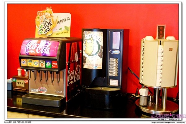 饗厚牛排(旗艦店):【美食♥桃園】☼ 饗厚牛排(林口店)☼油脂豐富沙朗心/比臉大的20盎司牛排/自己控制熟度岩燒牛排都超級美味呀! ♥♥