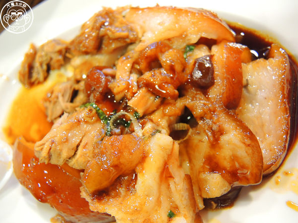 富狀元豬腳極品餐廳：呷飽祙【台中西區･富狀元極品豬腳餐廳】入口即化好吃豬腳