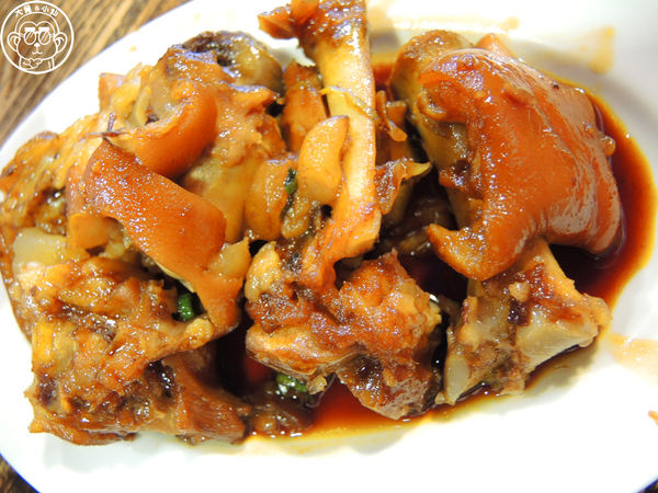 富狀元豬腳極品餐廳：呷飽祙【台中西區･富狀元極品豬腳餐廳】入口即化好吃豬腳