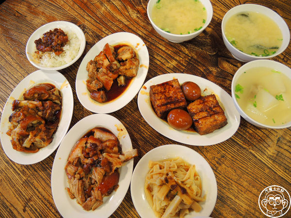 富狀元豬腳極品餐廳：呷飽祙【台中西區･富狀元極品豬腳餐廳】入口即化好吃豬腳