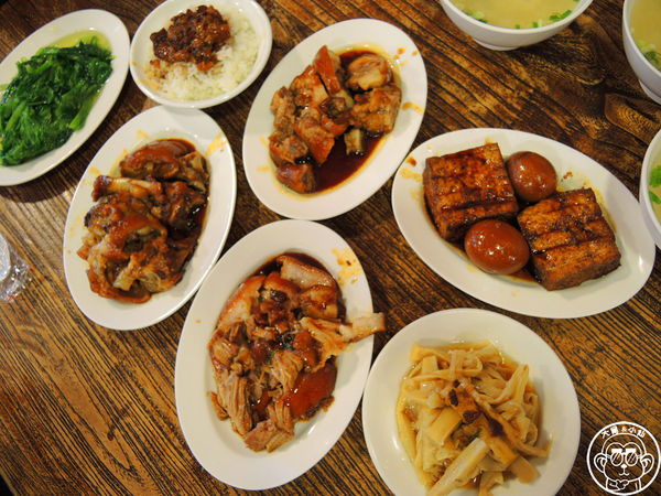 富狀元豬腳極品餐廳：呷飽祙【台中西區･富狀元極品豬腳餐廳】入口即化好吃豬腳