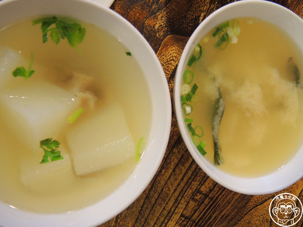 富狀元豬腳極品餐廳：呷飽祙【台中西區･富狀元極品豬腳餐廳】入口即化好吃豬腳