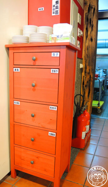 富狀元豬腳極品餐廳：呷飽祙【台中西區･富狀元極品豬腳餐廳】入口即化好吃豬腳