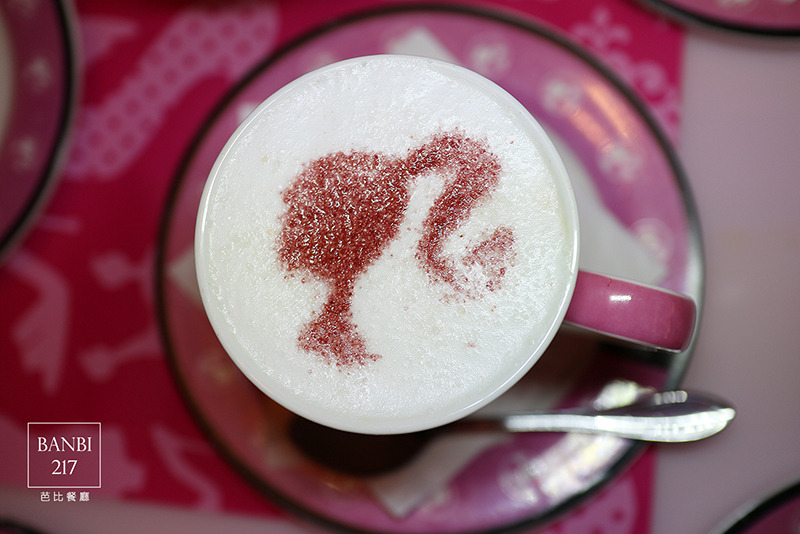 Banbi217 美食旅遊: Barbie Cafe 芭比餐廳 粉紅主題餐廳 (台北東區,捷運忠孝敦化站,捷運忠孝復興站,下午茶)[邀約]