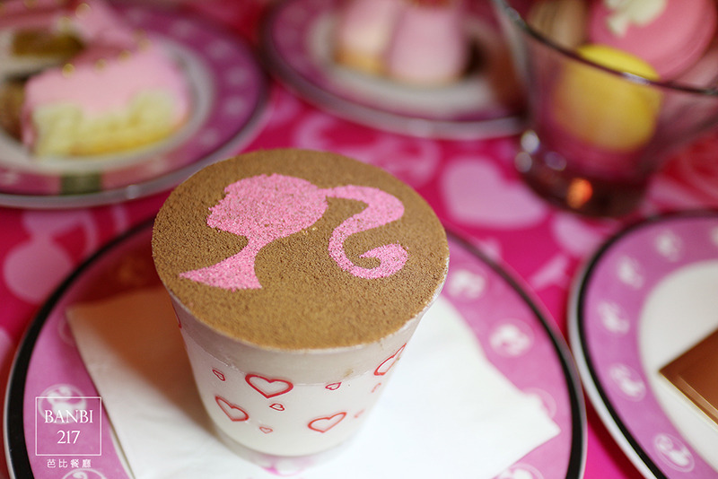 Banbi217 美食旅遊: Barbie Cafe 芭比餐廳 粉紅主題餐廳 (台北東區,捷運忠孝敦化站,捷運忠孝復興站,下午茶)[邀約]