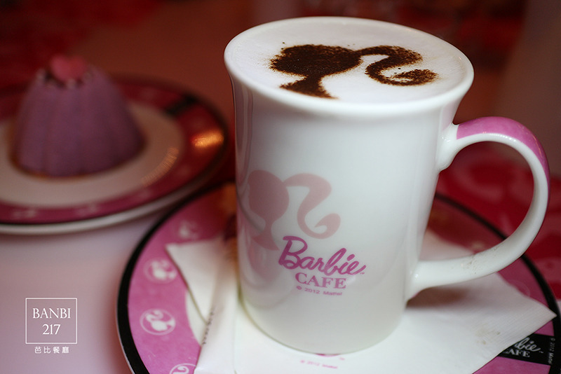 Banbi217 美食旅遊: Barbie Cafe 芭比餐廳 粉紅主題餐廳 (台北東區,捷運忠孝敦化站,捷運忠孝復興站,下午茶)[邀約]