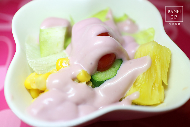 Banbi217 美食旅遊: Barbie Cafe 芭比餐廳 粉紅主題餐廳 (台北東區,捷運忠孝敦化站,捷運忠孝復興站,下午茶)[邀約]