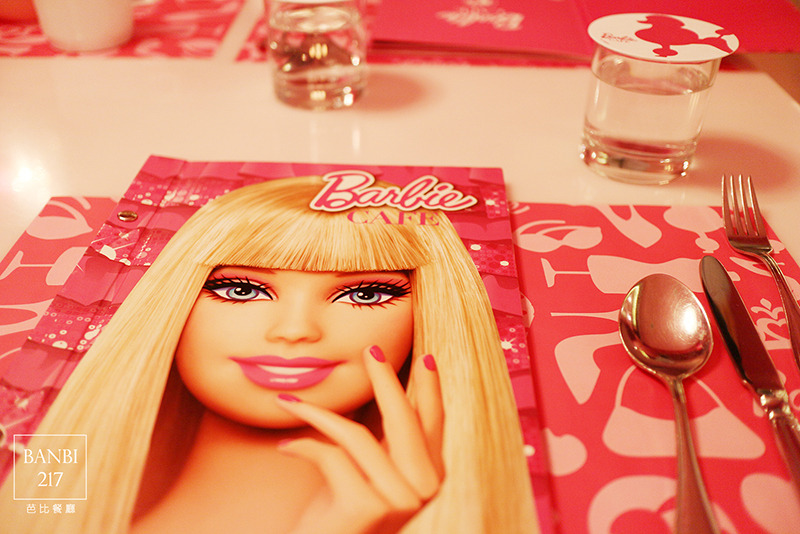 Banbi217 美食旅遊: Barbie Cafe 芭比餐廳 粉紅主題餐廳 (台北東區,捷運忠孝敦化站,捷運忠孝復興站,下午茶)[邀約]