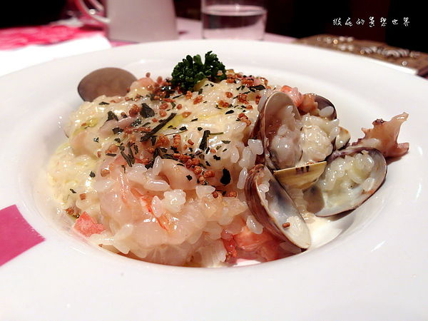 Barbie Cafe：【台北東區】女孩們的夢幻天堂！Barbie Cafe芭比咖啡！(邀約)