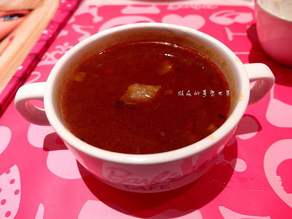 Barbie Cafe：【台北東區】女孩們的夢幻天堂！Barbie Cafe芭比咖啡！(邀約)