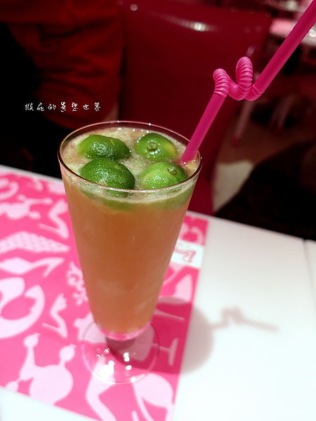 Barbie Cafe：【台北東區】女孩們的夢幻天堂！Barbie Cafe芭比咖啡！(邀約)