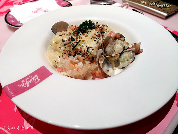 Barbie Cafe：【台北東區】女孩們的夢幻天堂！Barbie Cafe芭比咖啡！(邀約)