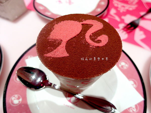Barbie Cafe：【台北東區】女孩們的夢幻天堂！Barbie Cafe芭比咖啡！(邀約)