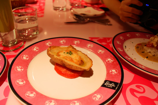 Barbie Cafe：[台北]來跟芭比約會吧~粉紅少女夢幻餐廳