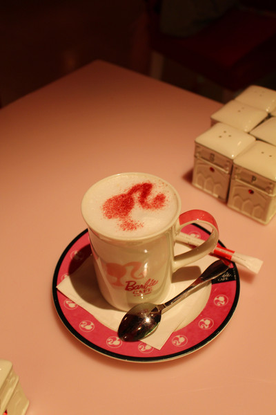 Barbie Cafe：[台北]來跟芭比約會吧~粉紅少女夢幻餐廳