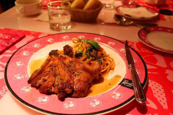 Barbie Cafe：[台北]來跟芭比約會吧~粉紅少女夢幻餐廳