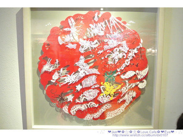 Love Café：【食記】oO。。台北　LOVE Café（美味的想念拍攝場地）　Blue Monday 就用甜吱吱有戀愛感的牛奶糖蛋捲，為大家解憂愁吧～牛奶糖蛋捲登場！！。o○。