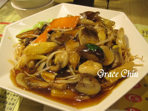 羅漢素炒麵~祥發港式茶餐廳%2F西門町港式%2F西門町茶餐廳%2F捷運西門站%2F台北平價大份量%2F香港茶餐廳