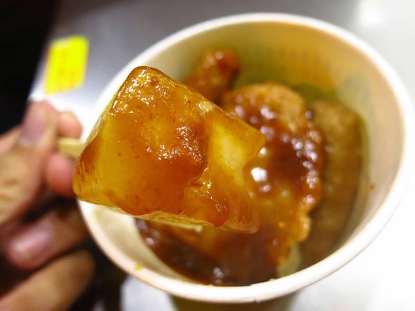 【台北萬華美食】頂級甜不辣-萬華夜市人氣排隊美食