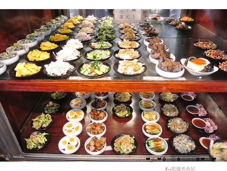 老地方:【食記】oO。o○新北市 三芝 老地方 手工小籠湯包 一口咬下湯包,湯包的湯汁就多達半湯匙,快釀成水災!超啾西~。oO。o○。