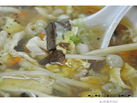 老地方:【食記】oO。o○新北市 三芝 老地方 手工小籠湯包 一口咬下湯包,湯包的湯汁就多達半湯匙,快釀成水災!超啾西~。oO。o○。