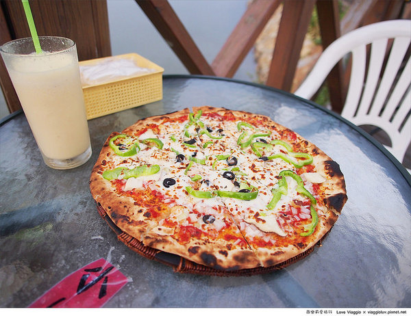 海屋Cafe：【新竹 Hsinchu】南寮漁港海屋CAFE 在漁港邊享用露天窯烤PIZZA和坦都烤雞