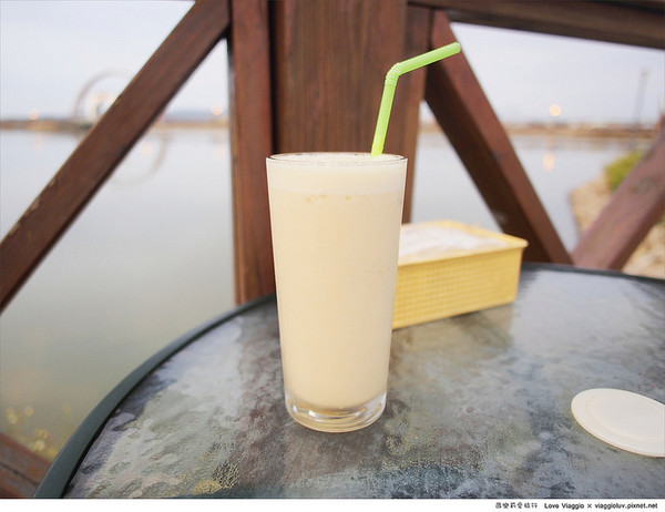 海屋Cafe：【新竹 Hsinchu】南寮漁港海屋CAFE 在漁港邊享用露天窯烤PIZZA和坦都烤雞