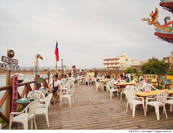 海屋Cafe：【新竹 Hsinchu】南寮漁港海屋CAFE 在漁港邊享用露天窯烤PIZZA和坦都烤雞
