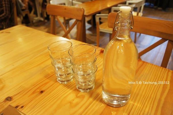 1507032_10201084089688427_1283324756_n