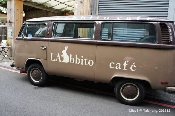 1526083_10201084072768004_1378285246_n