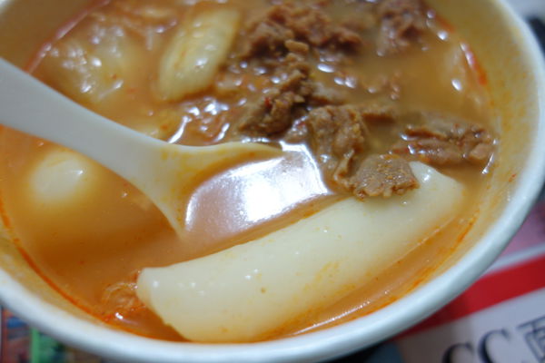 韓湘辣年糕：韓湘韓式烤肉飯 辣炒年糕 年糕鍋~台南最夠味的韓國路邊攤