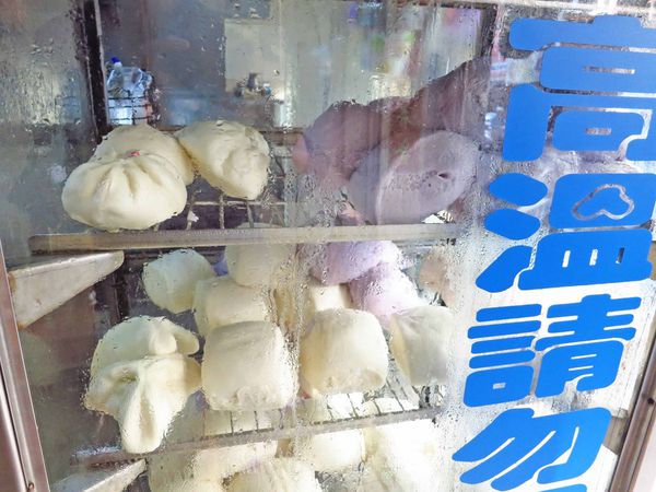 【新竹美食】學府路饅頭肉排蛋-超人氣排隊美食