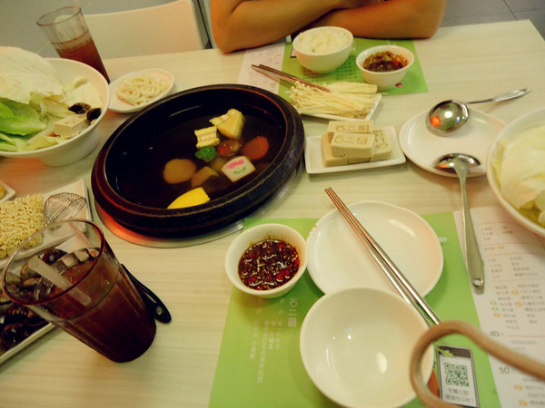 石二鍋(中興店):【台中火鍋食記】物美價廉的美味火鍋真是造福人民阿@王品集團石二鍋大里中興店