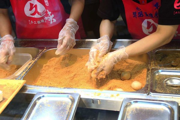 南投草屯旅遊必備伴手禮,久味麻糬草屯大姐手工麻糬-手工現做的美味