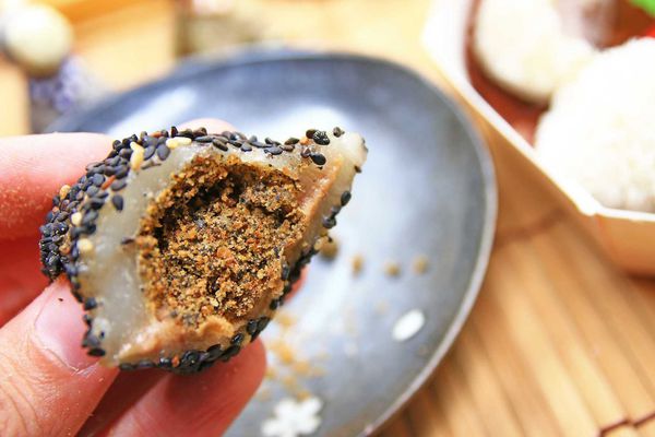 南投草屯旅遊必備伴手禮,久味麻糬草屯大姐手工麻糬-手工現做的美味