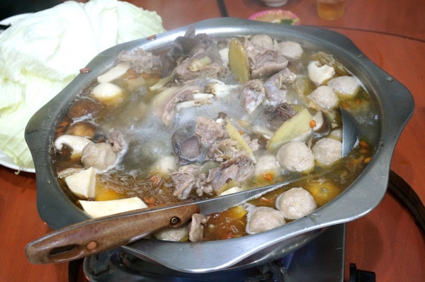 台灣番鴨牧場(大江店):海派豐盛之冬令進補爆好吃薑母鴨【台灣番鴨牧場/中壢大江店】