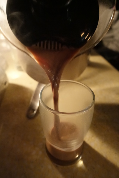 八卦夜未眠：(胖樺食記)陽明山八卦夜未眠景觀餐廳。火鍋燒烤熱炒一應俱全的複合式餐廳搭配無價美景。