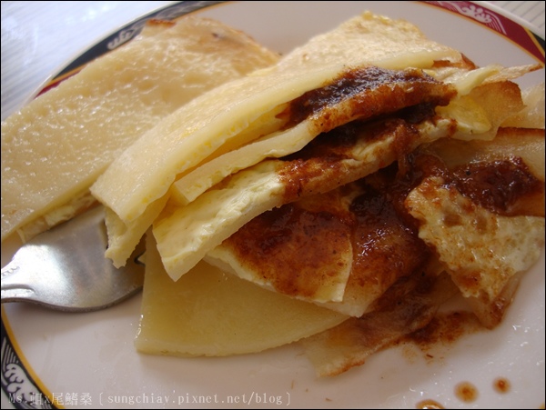 豆奶宗：［台南中西］豆奶宗。早餐宵夜好選擇｜蛋餅沙茶原來好捧由？!