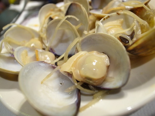 青禾幸福鍋物涮涮屋(永安店)：＜新北｜永安市場｜火鍋＞冬天吃鍋～青禾幸福鍋物涮涮屋