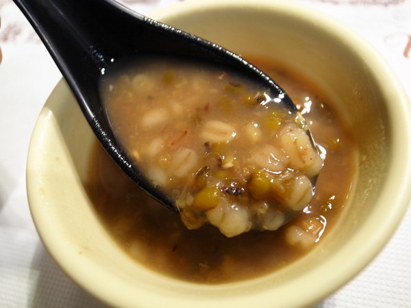 青禾幸福鍋物涮涮屋(永安店)：＜新北｜永安市場｜火鍋＞冬天吃鍋～青禾幸福鍋物涮涮屋