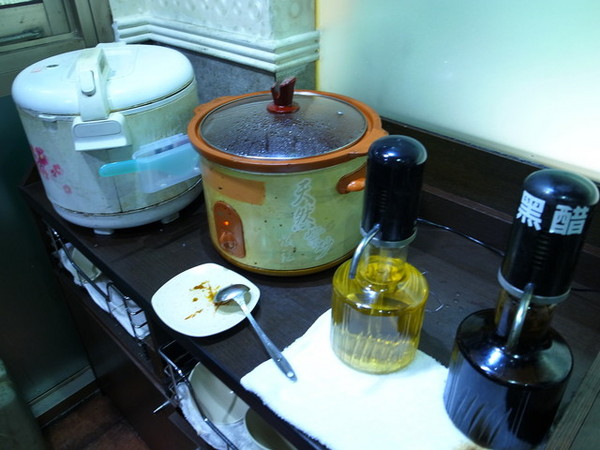 青禾幸福鍋物涮涮屋(永安店)：＜新北｜永安市場｜火鍋＞冬天吃鍋～青禾幸福鍋物涮涮屋