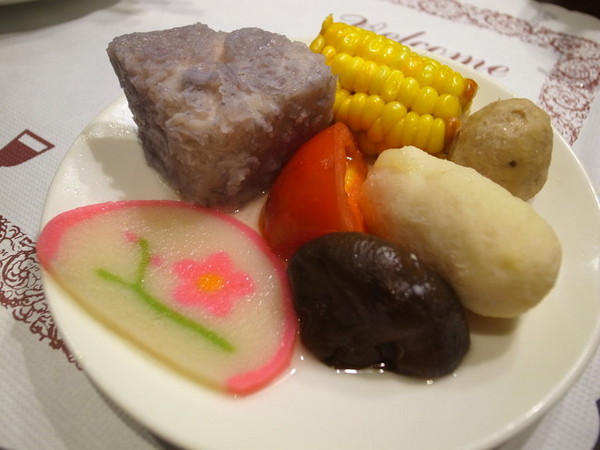 青禾幸福鍋物涮涮屋(永安店)：＜新北｜永安市場｜火鍋＞冬天吃鍋～青禾幸福鍋物涮涮屋