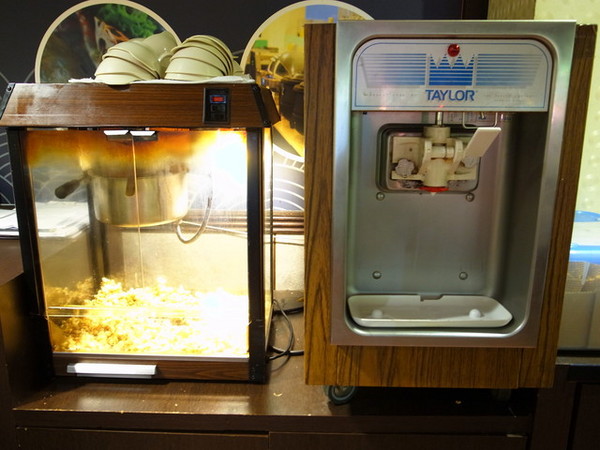 青禾幸福鍋物涮涮屋(永安店)：＜新北｜永安市場｜火鍋＞冬天吃鍋～青禾幸福鍋物涮涮屋