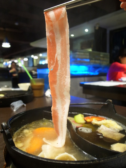 青禾幸福鍋物涮涮屋(永安店)：＜新北｜永安市場｜火鍋＞冬天吃鍋～青禾幸福鍋物涮涮屋