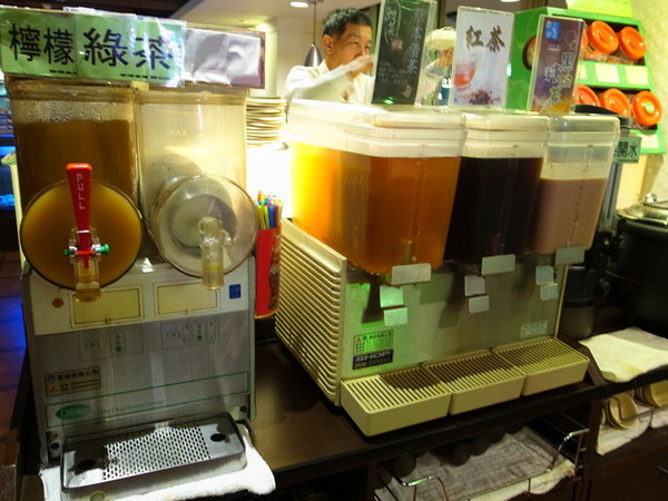 青禾幸福鍋物涮涮屋(永安店)：＜新北｜永安市場｜火鍋＞冬天吃鍋～青禾幸福鍋物涮涮屋