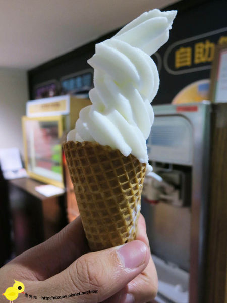 台北-青禾幸福鍋物涮涮屋(永安店)-個人鴛鴦火鍋-豪華海陸鍋-綜合魚片盤、犇牛盤