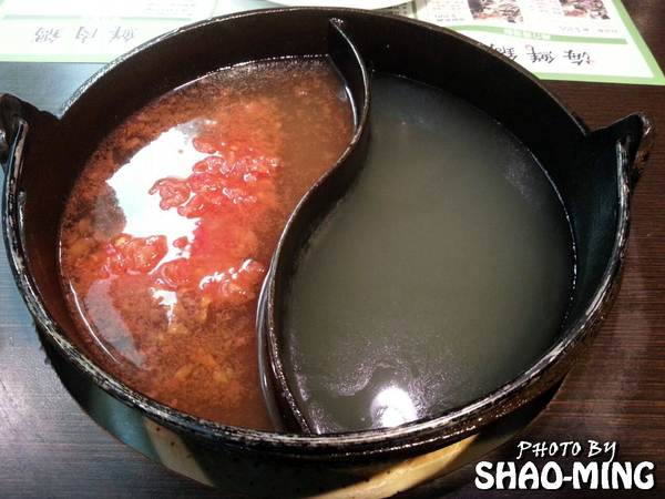 青禾幸福鍋物涮涮屋(永安店)：(中和)海陸饗宴、美味一番『青禾幸福鍋物』輕鬆享受美味好鍋